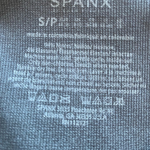 SPANX Dark Blue, Green, Lavender Camo Leggings Sleek Form-Fitting Design NWOT - Picture 7 of 7